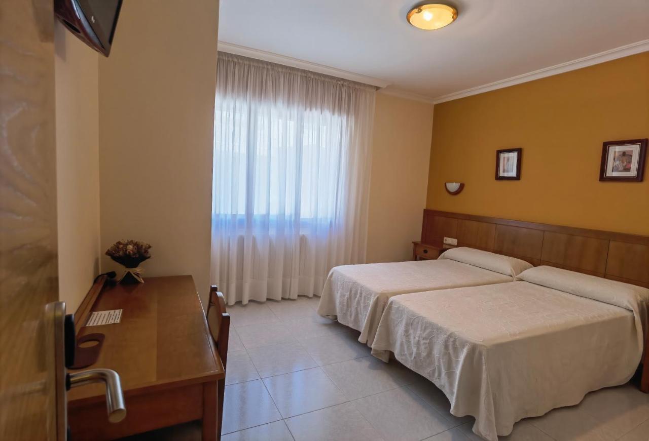 Hotel Linares Poio Eksteriør billede
