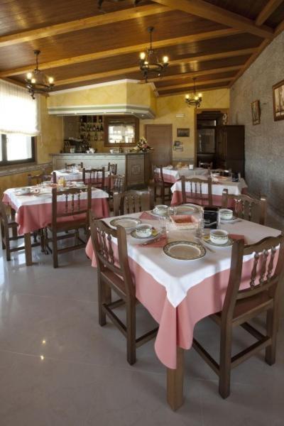 Hotel Linares Poio Eksteriør billede